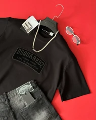 تی‌شرت یقه‌گرد
