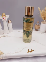 بادی اسپلش 250 ml ویکتوریا سکرت مدل Bare Vanilla Decadent اورجینال