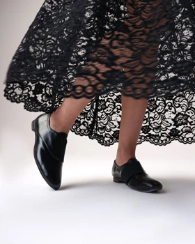 کالج زنانه مدل Stradivarius Flat shoes - FBl2402