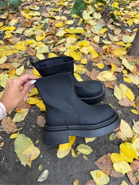 نیم بوت زنانه مدل رپسی