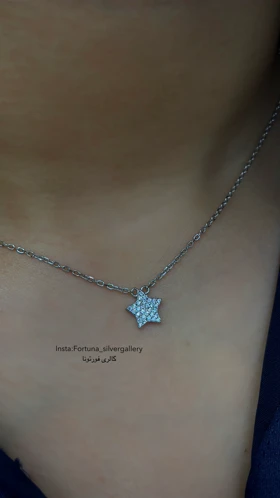 گردنبند نقره زنانه طرح ستاره نگینی عیار 925