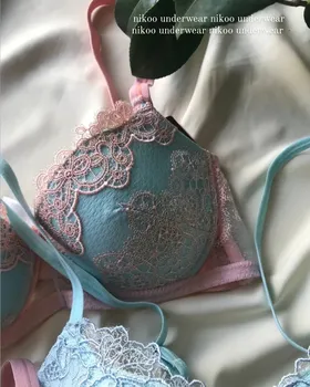 ست شورت و سوتین اسفنجی