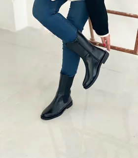 بوت کلاسیک چرم‌مصنوعی