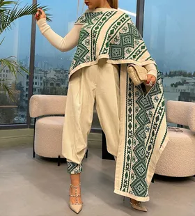 پانچو سوزن‌دوزی