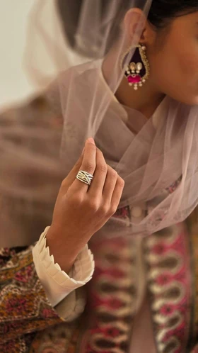 انگشتر حلقه‌ای نقره