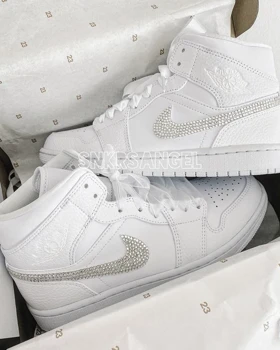 کفش جردن 1 زنانه ساق بلند کاستوم طرح wedding blinged nike II