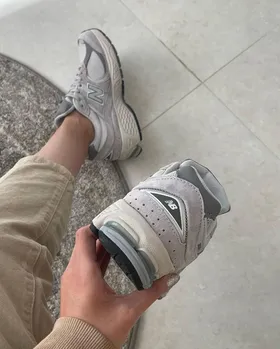 نیوبالانس 2002 آر Newbalance 2002r کد 597