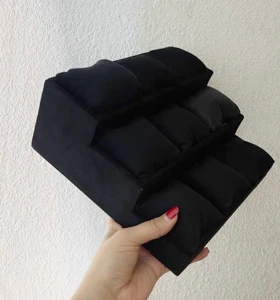 استند دستبند و ساعت بالشت دار پله ای