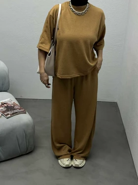 ست تیشرت و شلوار سوزنی