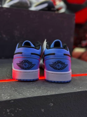 کتانی نایک ایر جردن 1 بدون ساق یونیورسیتی آبی مشکی Nike Air Jordan 1 Low University Blue sneakers
