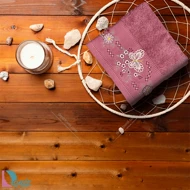 حوله دستی گلدوزی طرح پروانه رنگ عنابی