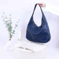 کیف دوشی هستی HASTI (سرمه ای)