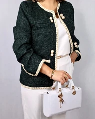 کت دکمه‌مروارید