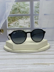 عینک آفتابی Ray-Ban مدل RB 7187D فریم ترکیب کائوچو و فلز، عدسی کریستال UV400