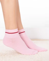 جوراب نیم ساق تک خط زنانه