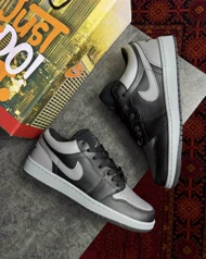 کتانی جردن وان