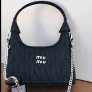 کیف miu miu وارداتی