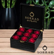 باکس هشتایی چرمی مشکی / گل رز قرمز