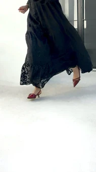 کفش پشت‌باز