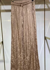 شلوار ساتن طرح دار