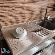 نمگیر ظروف آشپزخانه طرح خشتی رنگ کرم