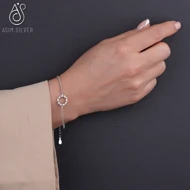 دستبند نقره آویزه حلقه‌ای
