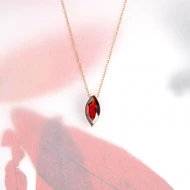 گردنبند تک برگ خزان