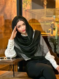 شال مشکی کلارا