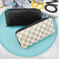 کیف پول زنانه