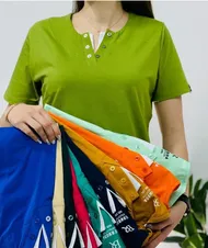 تیشرت یقه دکمه