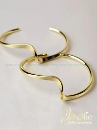 بنگل زنانه طرح موج کد B2127 (طلایی)