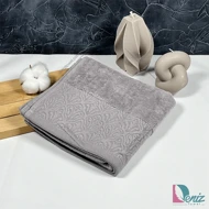 حوله دستی طرح کاریزما رنگ فیلی