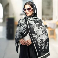 شال طرحدار پلیسه 20632