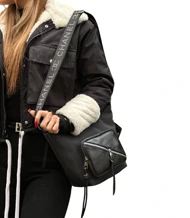 کیف دوشی زنانه مشکی جیب کج