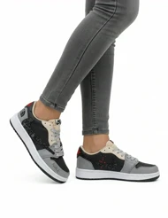 کفش روزانه زنانه نایکی Jordan 1 Low Travis Scott W