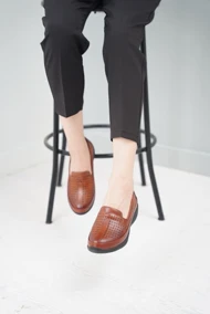 کفش طبی زنانه بلوط