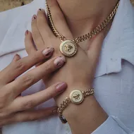 ست ورساچه با زنجیر کارتیر