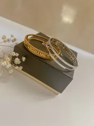 دست‌بند شنل زنانه