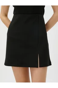 دامن کوتاه با جزئیات چاک‌دار 3SAK10129EK