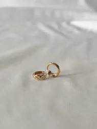گوشواره حلقه‌ای طرح دار
