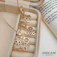 نیمست نگین‌دار طرح طلا DREAM