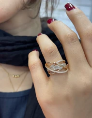 انگشتر زنانه طلایی نگینی طرح طلا برند ژوپینگ