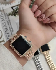 طرح اپل واچ با بند کارتیر کد 1024