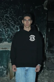 هودی مشکی اسپرت طرح نوشته Me vs Me - فواصل