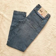 شلوار جین زنانه اسمارا کد Z-YGV56