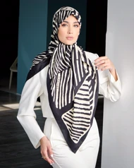روسری ابریشم ژاکارد Chanel (قواره 140) 30130