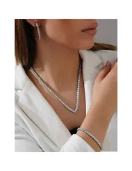 سرویس تنیسی سفید