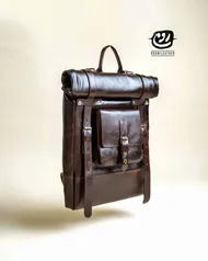 کوله زیپ‌دار ساده چرم