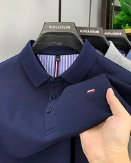 تی‌شرت یقه دار