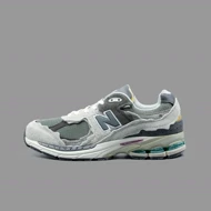 نیوبالانس 2002r پروتکشن پک طوسی روشن New Balance 2002r Protection Pack Rain Cloud